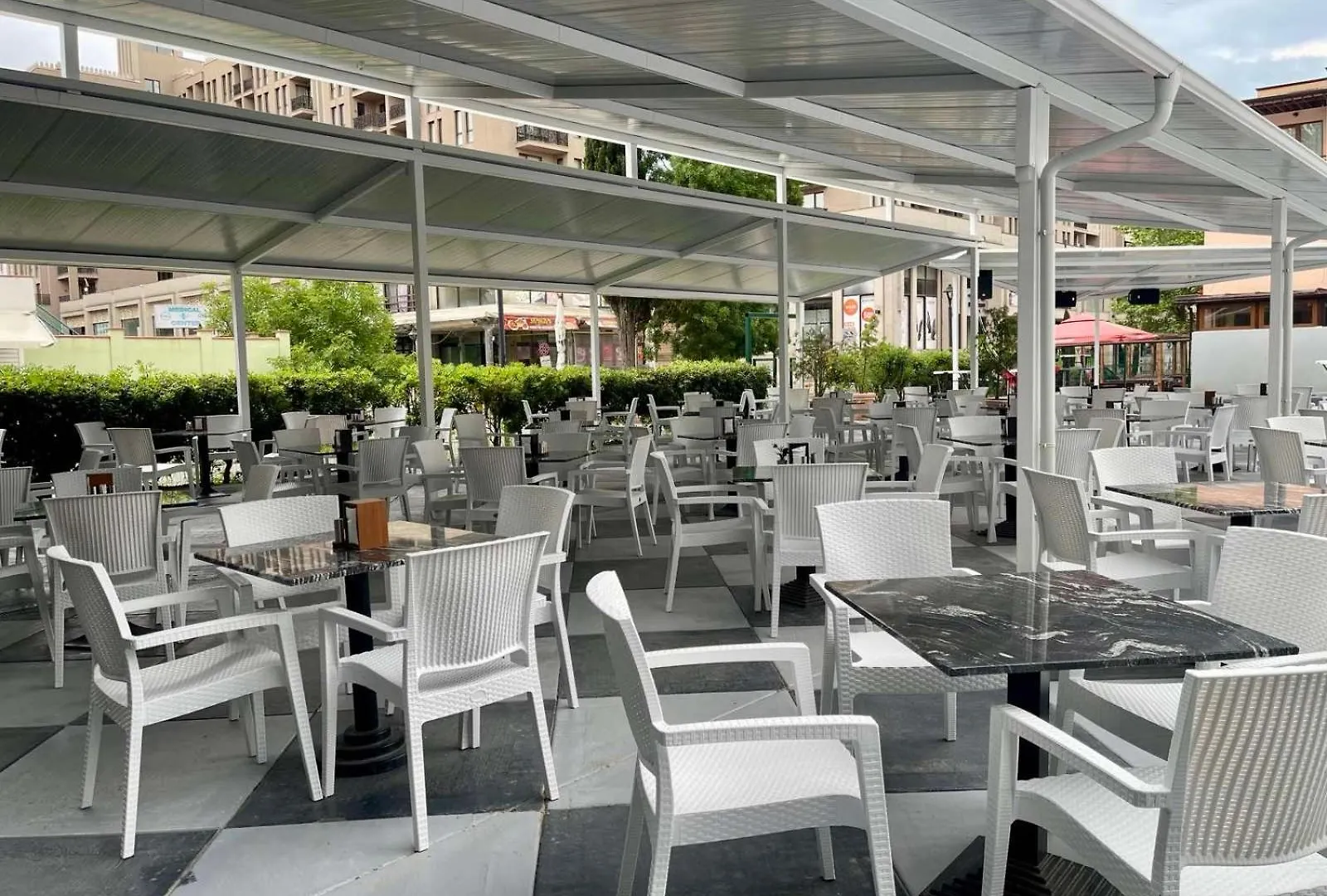 Grand Hotel Nirvana Sunny Beach