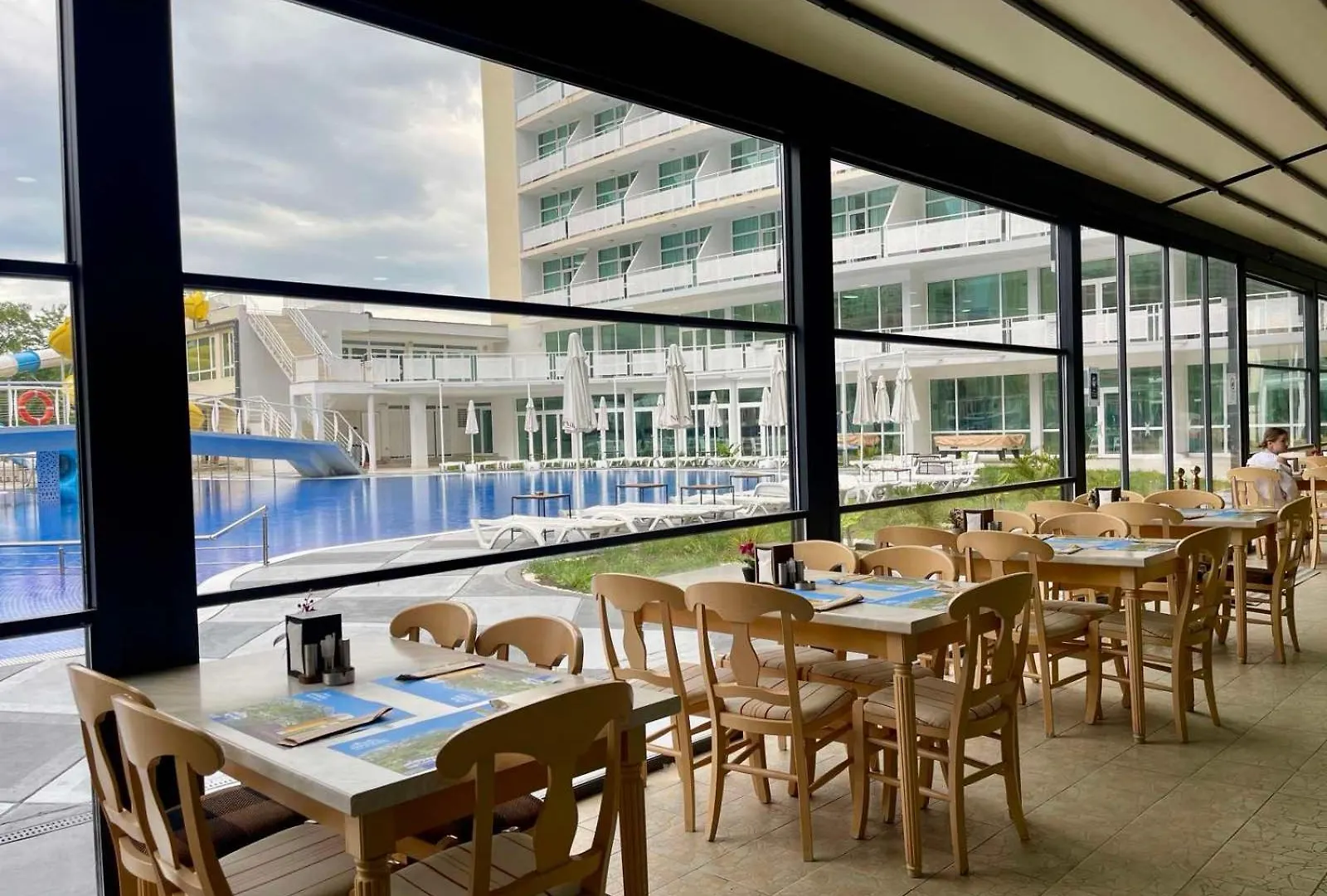 Grand Hotel Nirvana Sunny Beach