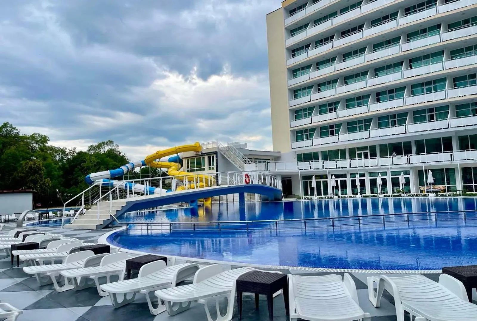 Grand Hotel Nirvana Sluneční pobřeží
